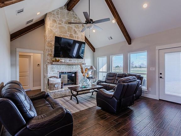 5th image of 1137 County Road 4108