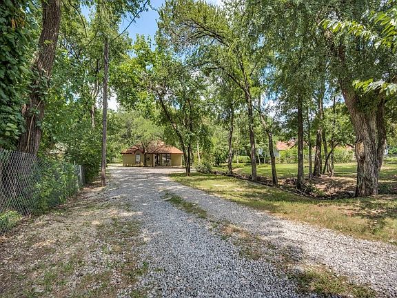 2nd image of 2185 Stickhorse Ln