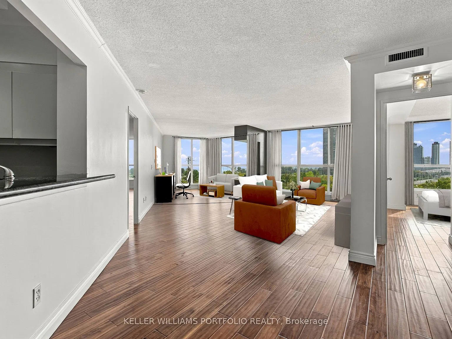 South Kingsway Village II — Photo 1