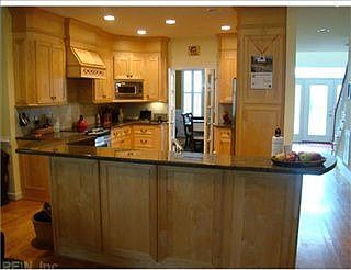 4th image of 4184 Ambassador Cir