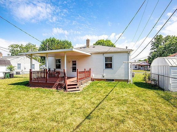 3rd image of 1061 Noyes Ave