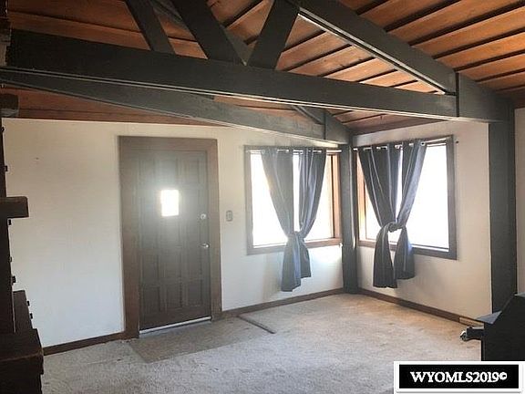 4th image of 303 W Hickory Ave