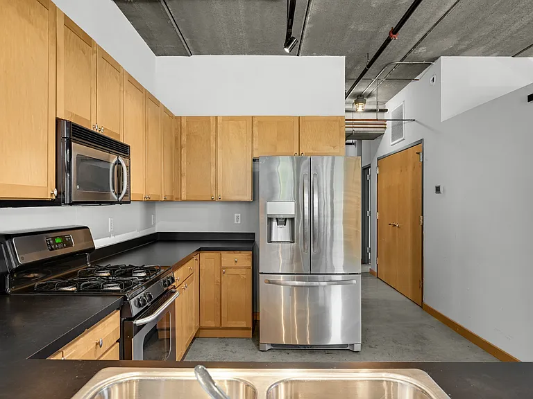 710 N 4th St #E213 — Photo 12