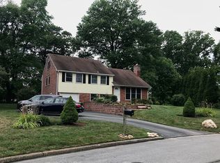 491 Maynard Dr, Wayne, PA 19087