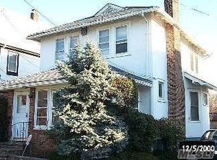 412 Oakland Ave, Cedarhurst, NY 11516