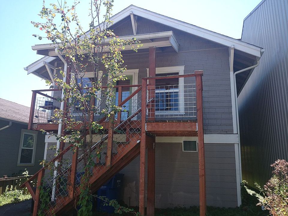 2nd image of 1211 E Barclay Ct