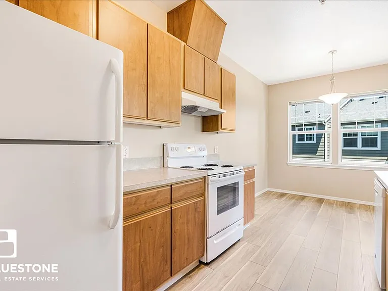 Hawk's Point Apartments — Photo 54