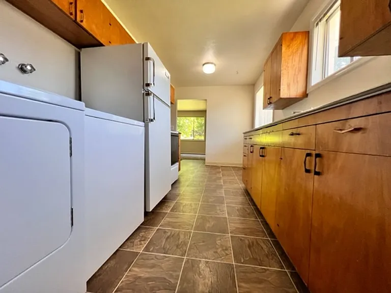 1813 N Harrison Blvd — Photo 8