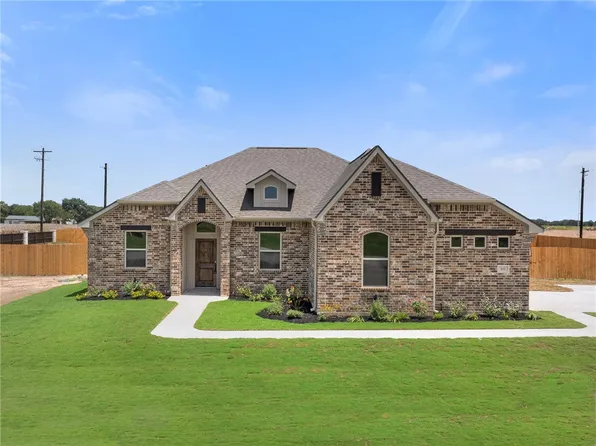 101 Court Side Dr, Somerville, TX 77879