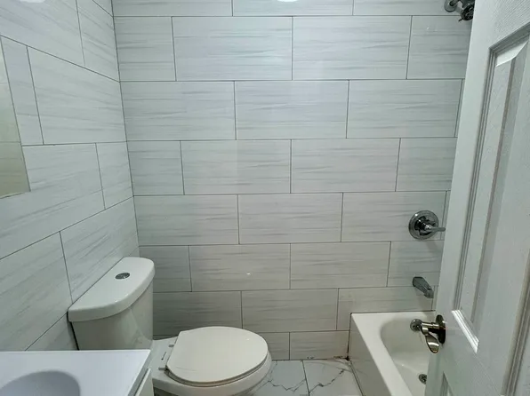 25-64 Steinway Street 3 image 13 of 13