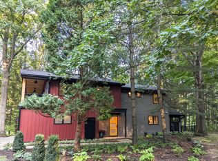6039 128th Ave, Fennville, MI 49408