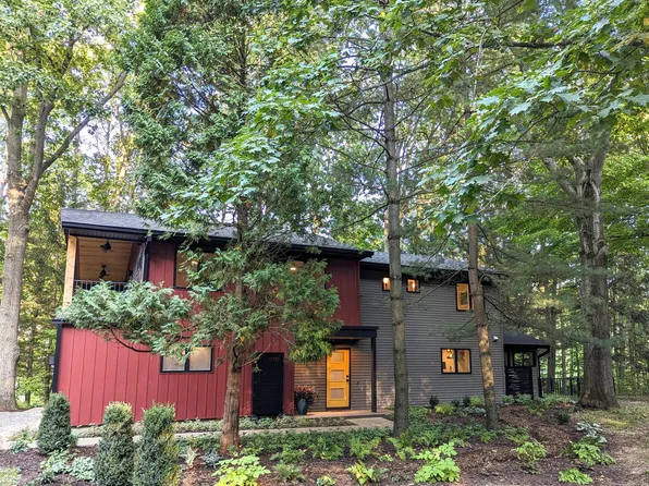 6039 128th Ave, Fennville, MI 49408
