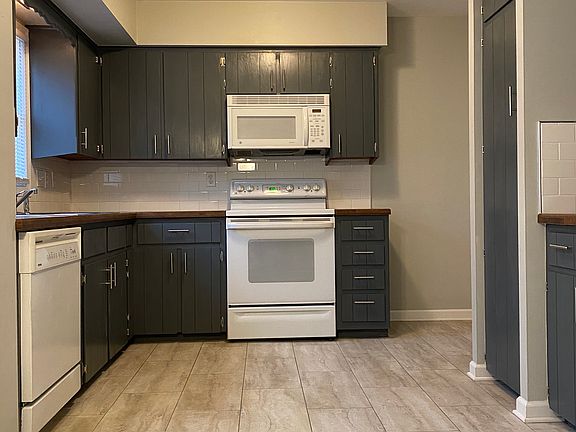 3rd image of 2906 Bonnie St