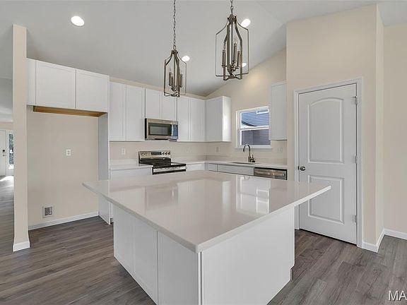 7th image of this home