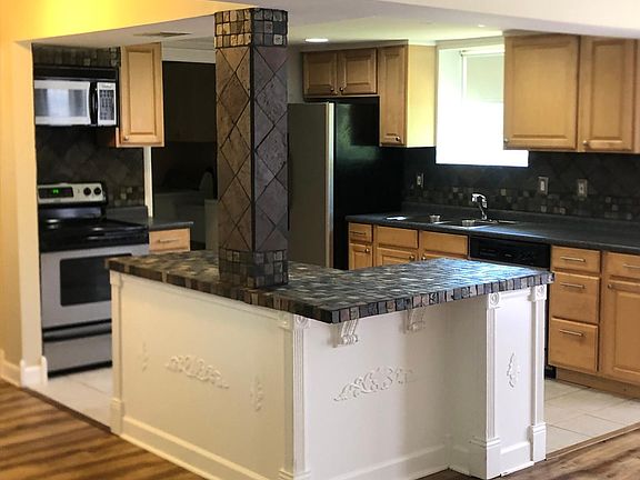 5th image of 1403 Skyhaven Ct