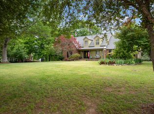 1005 S Briarcliff Cir, Maryville, TN 37803