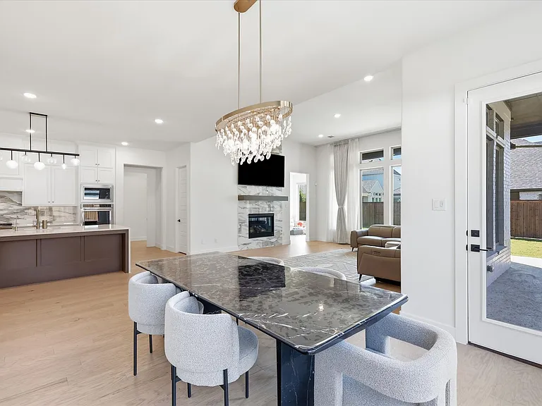 320 Telico Ct — Photo 29