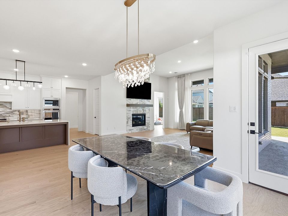 1st image of 320 Telico Ct