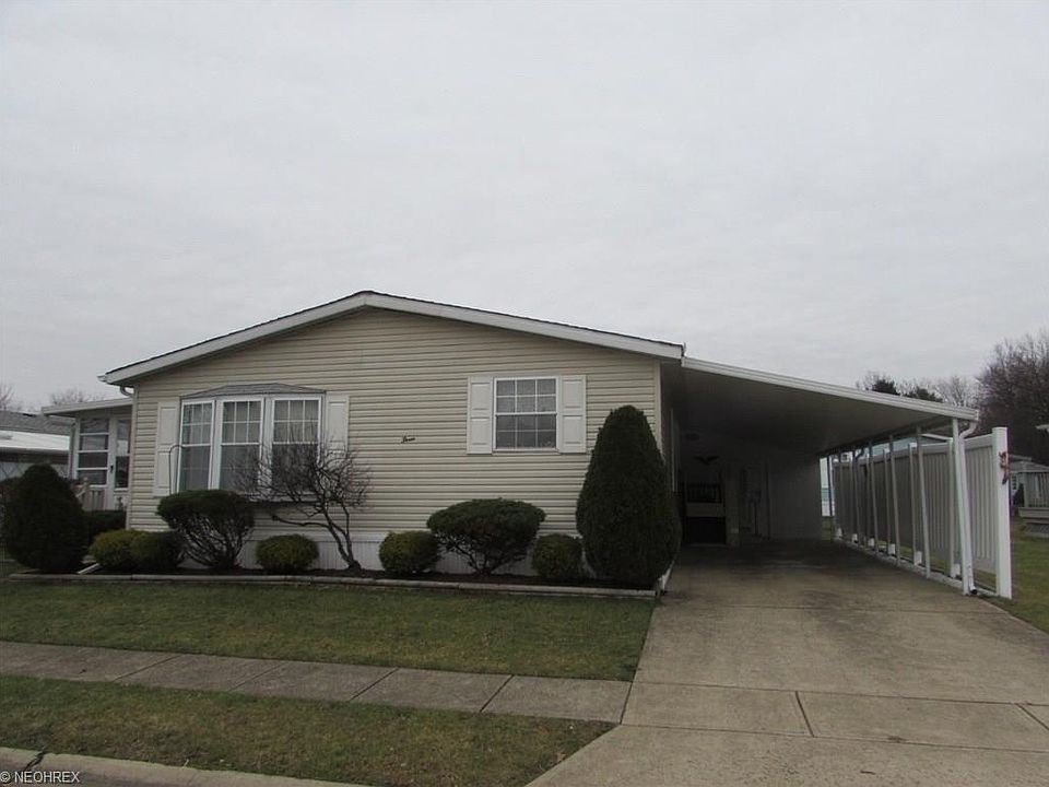 1st image of 3 Jessica Ln #3