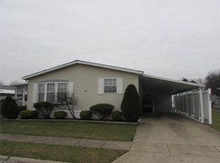 3 Jessica Ln #3, Olmsted Falls, OH 44138