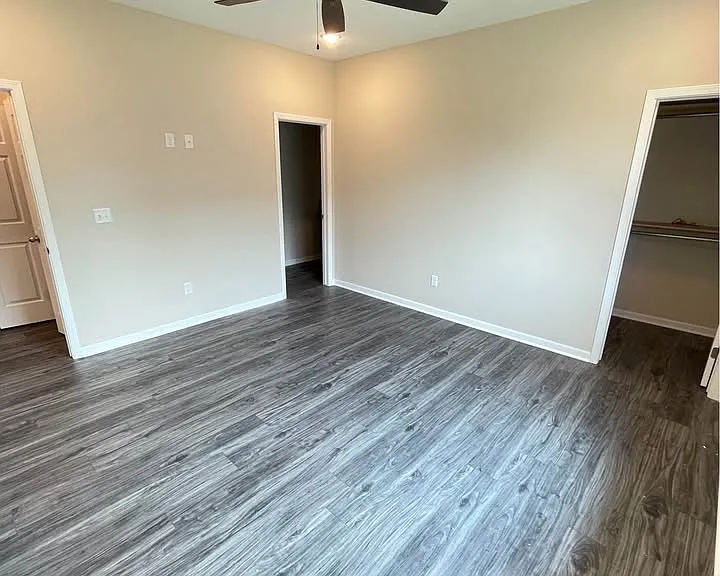 5303 N Toben Ct — Photo 6