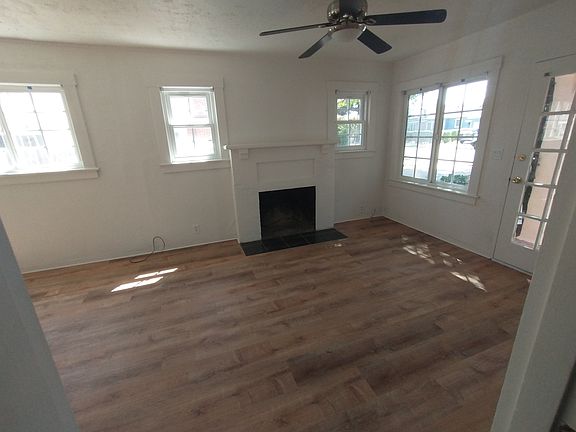 3rd image of 725 W Valerio St