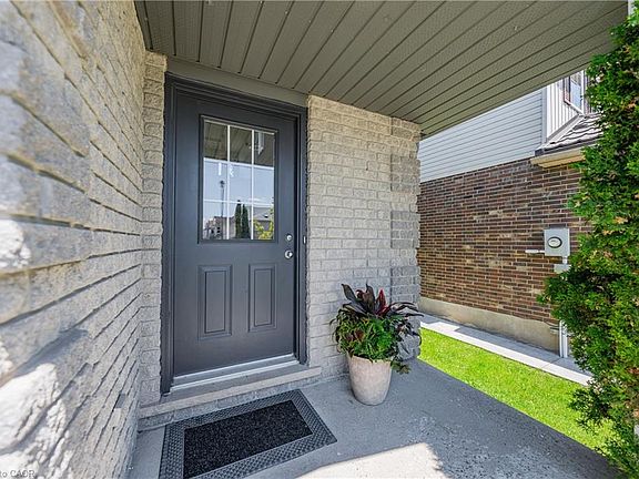 4th image of 857 Brandenburg Blvd