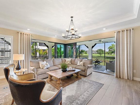 4th image of 16375 Viansa Way #102