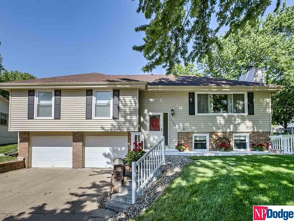 1st image of 1124 Laport Dr