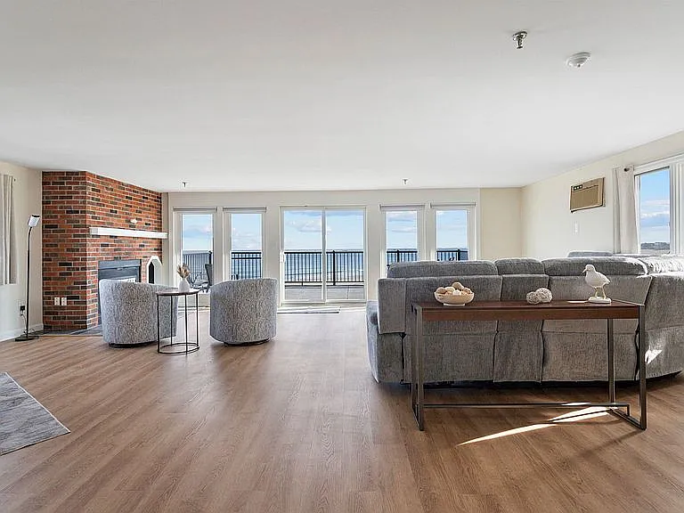 407 Ocean Blvd #A9 — Photo 4