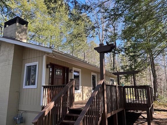 2nd image of 429 Hayes Dr