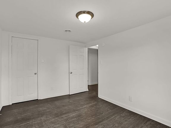 4th image of 569 Pleasant St