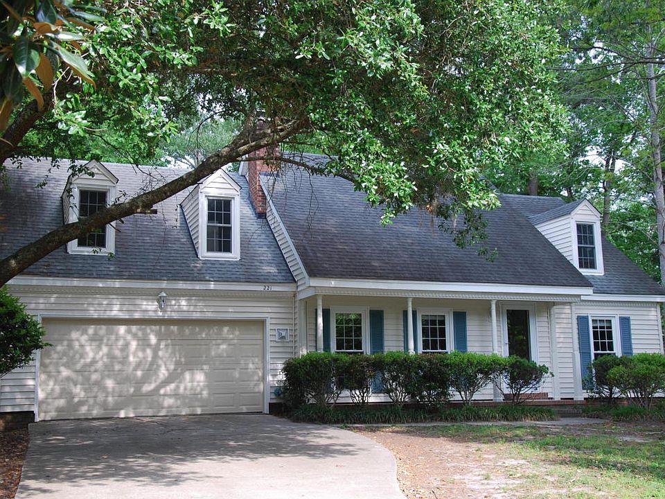 1st image of 221 Savannah Round
