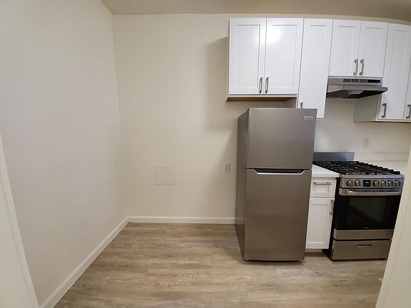 4th image of 142 McAllister St