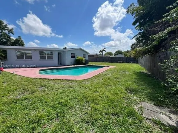 6921 NW 5th Ct, Margate, FL 33063