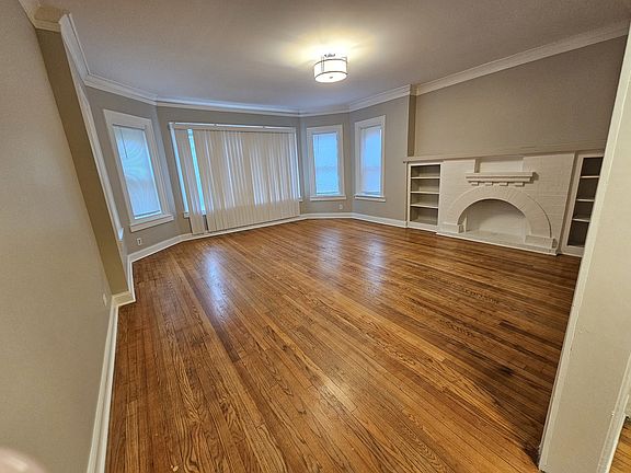 3rd image of 7719 S Essex Ave APT 3