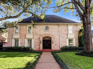 6015 Deerwood Rd, Houston, TX 77057