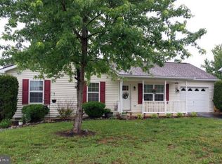 118 Strada Dr W, Martinsburg, WV 25403