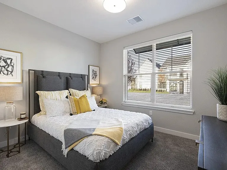 The Grove Apartments — Photo 8
