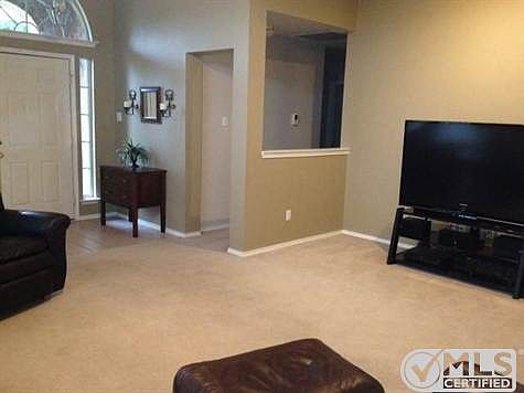 4th image of 1914 Reddenson Ct