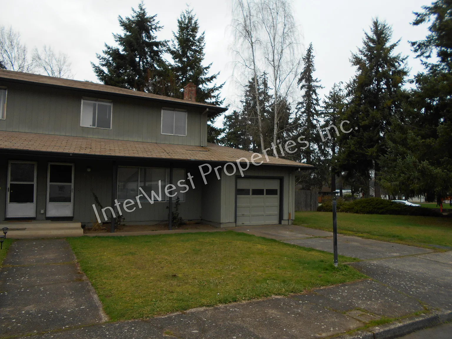 3 bed, 1.5 bath, 1500 sqft, $2,195 — Photo 2