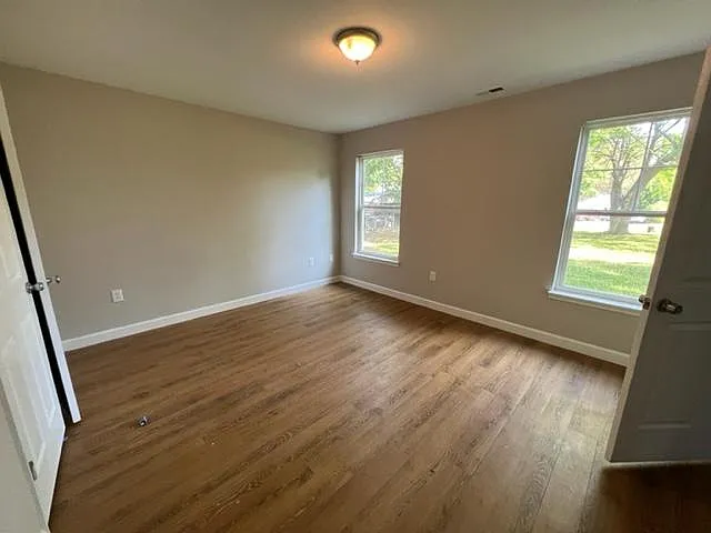 916 Avon Ave #101 — Photo 5