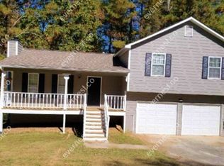 229 Hampton Dr, Dallas, GA 30132