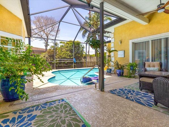 1001 NW 47th St #1