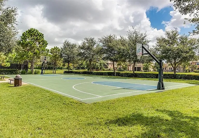 8477 Breezy Hill Dr — Photo 31