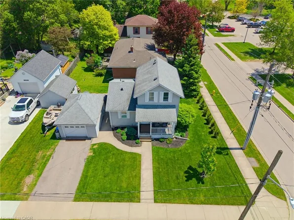 454 York Ave N, North Perth, ON N4W 2X7