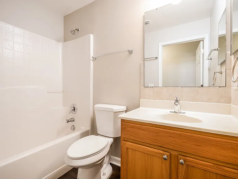 2420 Tealwood Cir — Photo 15
