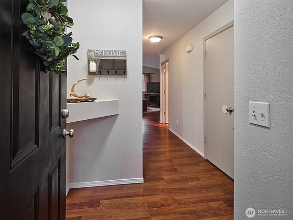 2nd image of 16935 Kalmia Court SE