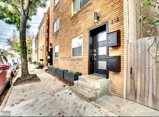 218 N Patrick St #1, Alexandria, VA 22314