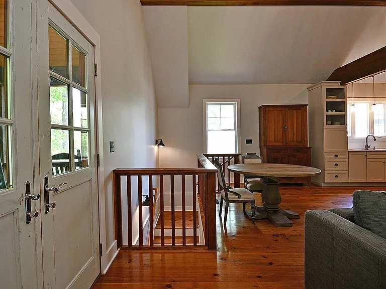 101 N Henderson Rd — Photo 15